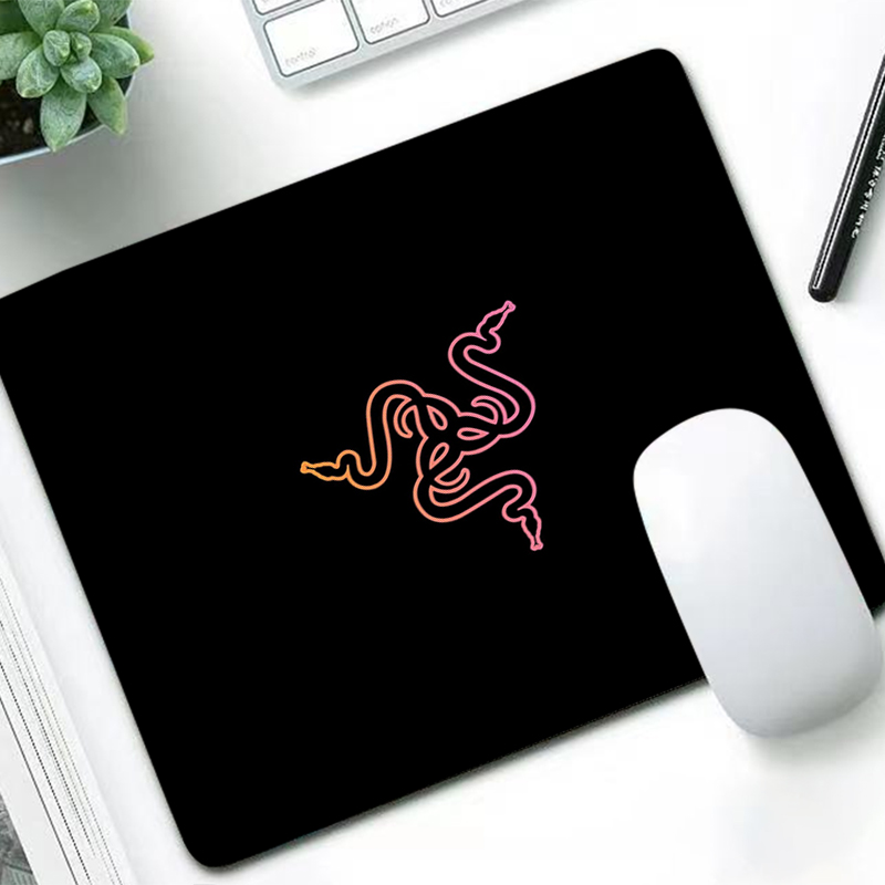 Tablet With All Accessories - แผ่นรองเมาส์เรเซอร์สุดหรู ลายอนิเมะ สำหรับเกมเมอร์ แผ่นรองโต๊ะสำหรับเล่นเกมพีซี ตู้เกมมิ่ง แล็ปท็อป